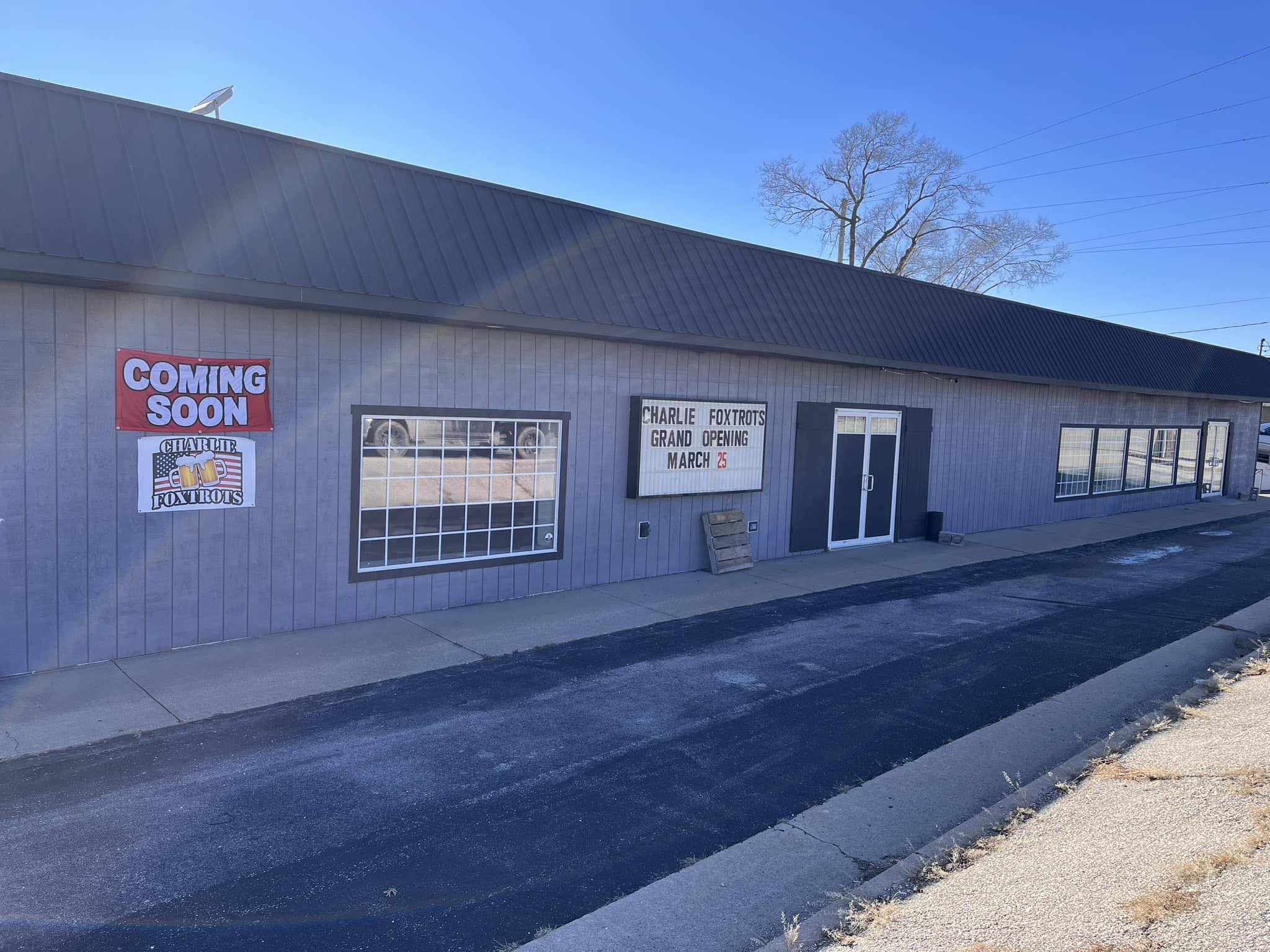 Charlie Foxtrots, Osage Beach, MO Booking Information & Music Venue